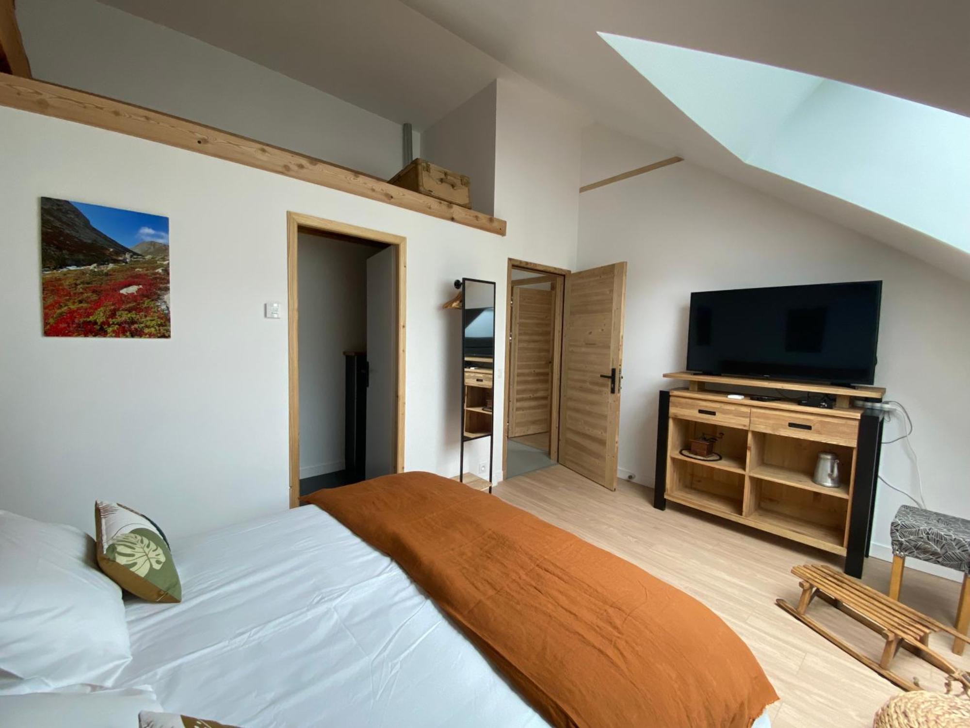 Bed and Breakfast Le Couleau Chateauroux-les-Alpes Esterno foto