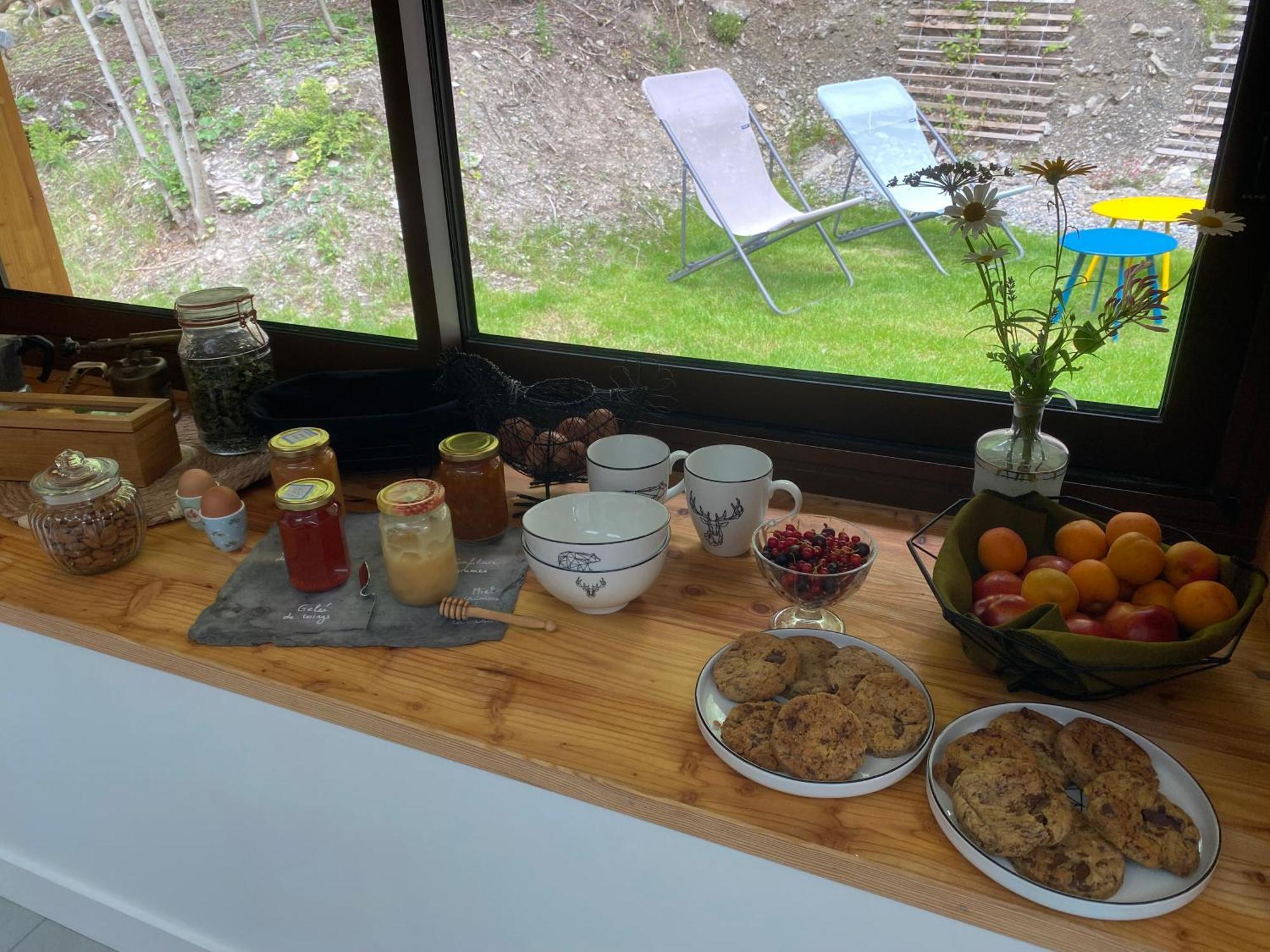 Bed and Breakfast Le Couleau Chateauroux-les-Alpes Esterno foto